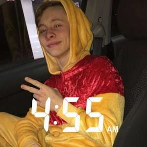 Meet your Posher, Christopher